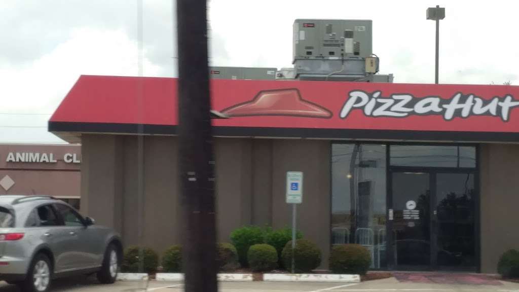 Pizza Hut | 16166 Rippling Water Dr, Houston, TX 77084, USA | Phone: (281) 856-2200