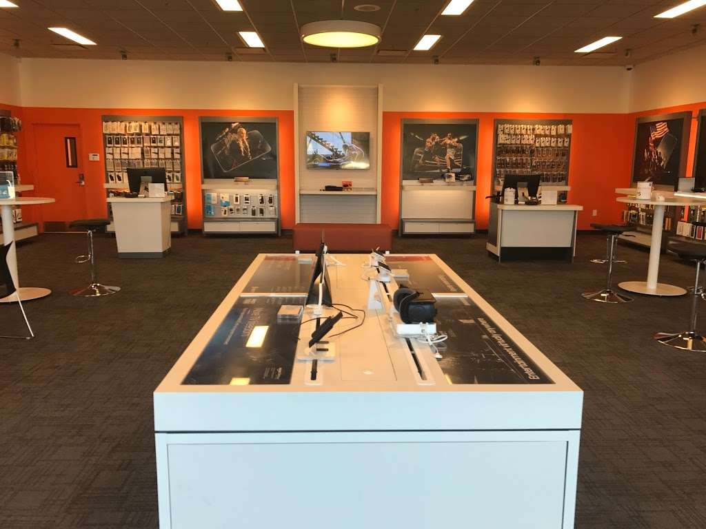 AT&T Store | 2003 Orchard Rd, Montgomery, IL 60538 | Phone: (331) 481-8145