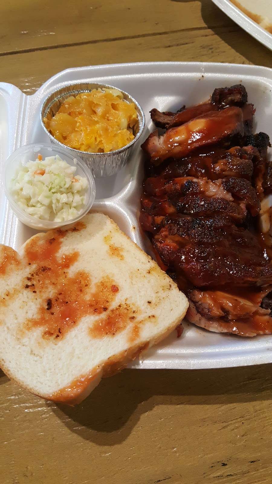 Krazy Hog BBQ | 337 E Glenwood Lansing Rd, Glenwood, IL 60425, USA | Phone: (708) 898-0892