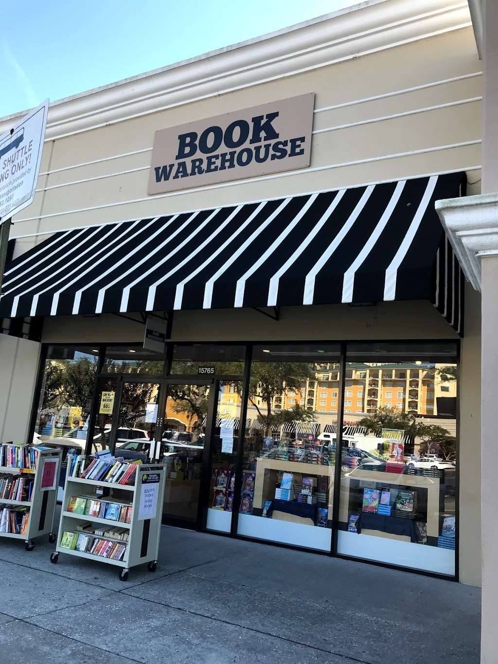 Book Warehouse | 15765 S Apopka Vineland Rd, Orlando, FL 32821, USA | Phone: (407) 239-7111