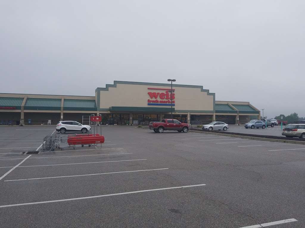 Weis Markets | 1075 W King St, Shippensburg, PA 17257, USA | Phone: (717) 532-2161