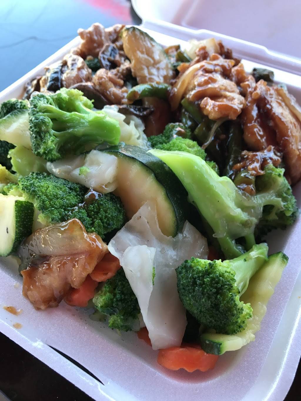 Panda Express | 6733 N Riverside Dr Suite 111, Fresno, CA 93722 | Phone: (559) 274-9681