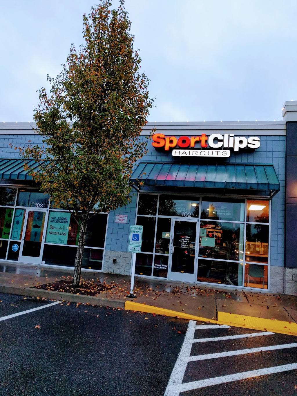 Sport Clips Haircuts of Vancouver - Orchards Market | 11215 NE Fourth Plain Blvd Suite 102, Vancouver, WA 98662, USA | Phone: (360) 891-5600