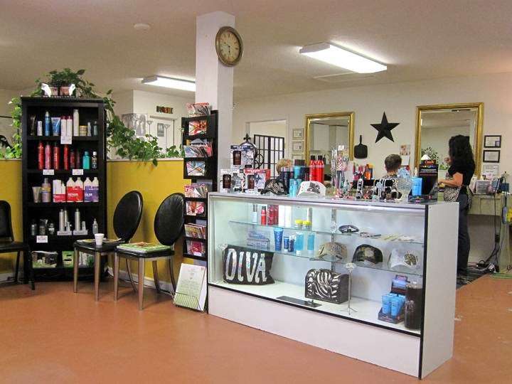 Hair Station | 501 Tovrea Rd, Alvin, TX 77511, USA | Phone: (281) 585-1082