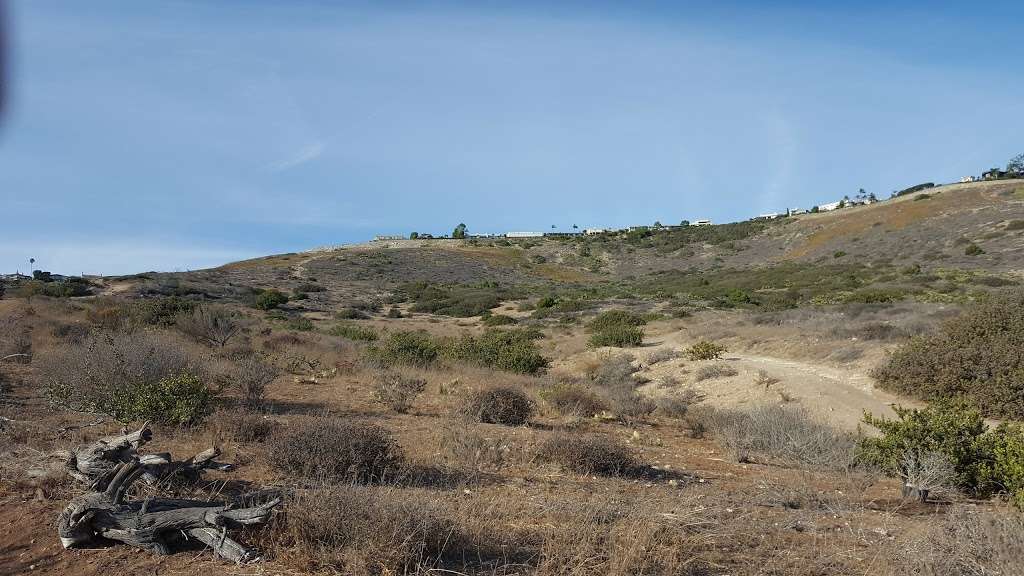 Three Sisters Reserve | Ocean Terrace Dr, Rancho Palos Verdes, CA 90275, USA | Phone: (310) 541-7613