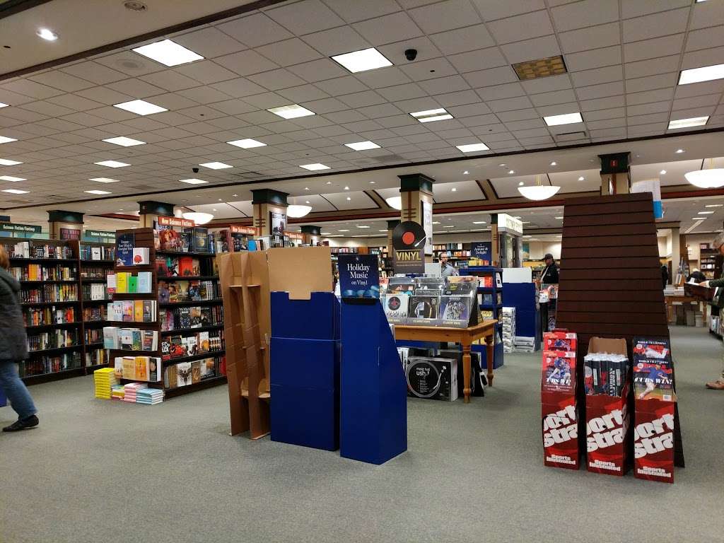 Barnes & Noble | 2621 Plainfield Rd, Joliet, IL 60435, USA | Phone: (815) 254-2253