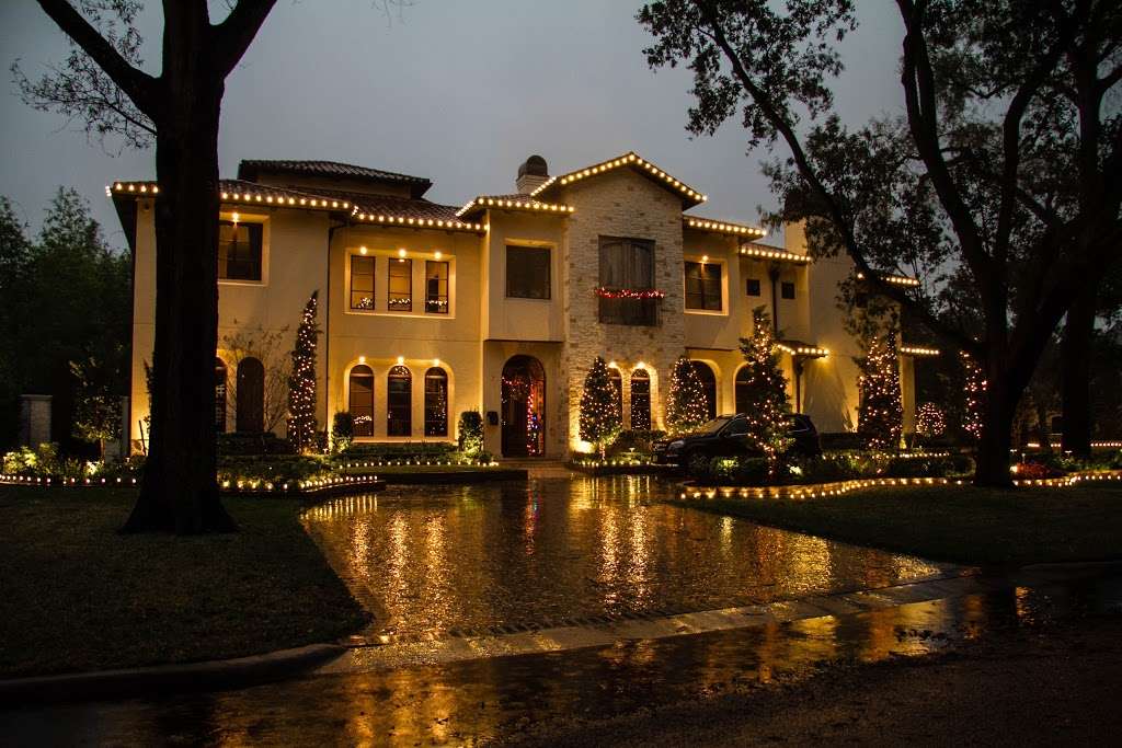 Bright-Lights Christmas Lights installation | 9572 Kempwood Dr, Houston, TX 77080, USA | Phone: (281) 377-1055