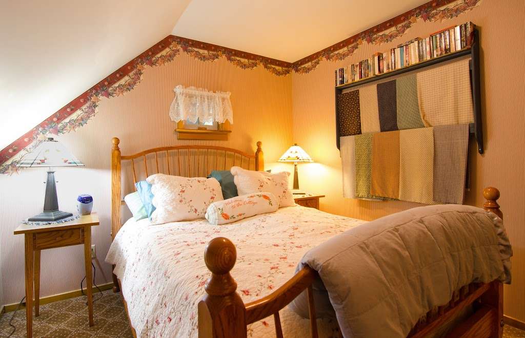 Lily Garden Bed & Breakfast | 701 Washington St, Harpers Ferry, WV 25425, USA | Phone: (304) 535-2657