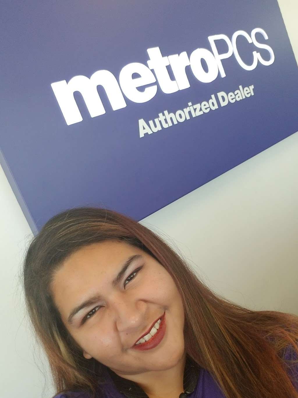 Metro by T-Mobile | 602 Farm to Market 517 Rd W, Dickinson, TX 77539 | Phone: (281) 549-6962