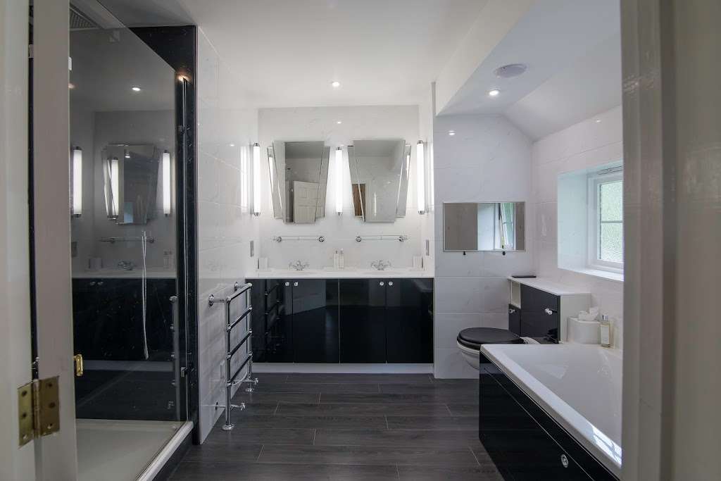 The Bathing Machine | 9 Godstone Rd, Caterham CR3 6RE, UK | Phone: 01883 330051
