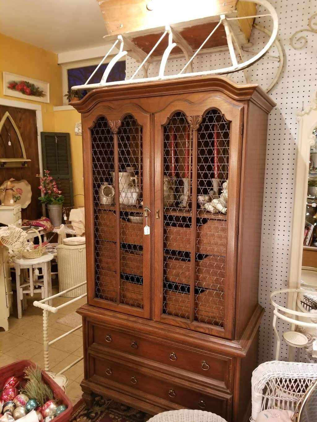 Ole Church Antiques | 383 US-206, Branchville, NJ 07826 | Phone: (973) 948-8555