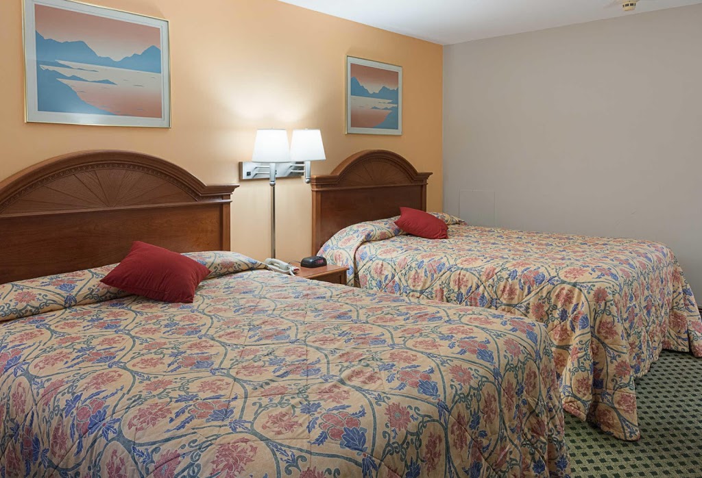 Rodeway Inn | 240 US-6, Milford, PA 18337, USA | Phone: (570) 296-9444 Rodeway Inn | 240 US-6, Milford, PA 18337, USA | Phone: (570) 296-9444