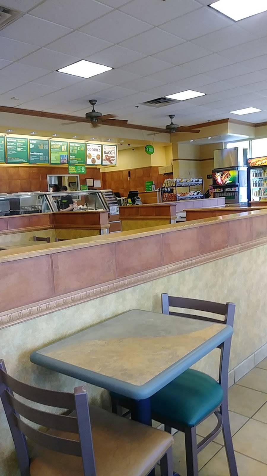 Subway | 2436 County Hwy 10 Suite 100, Mounds View, MN 55112, USA | Phone: (763) 785-2836