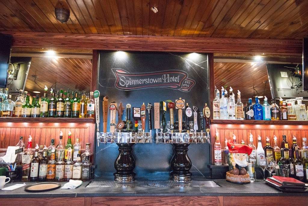 Spinnerstown Hotel Restaurant & Taproom | 2195 Spinnerstown Rd, Quakertown, PA 18951, USA | Phone: (215) 536-7242