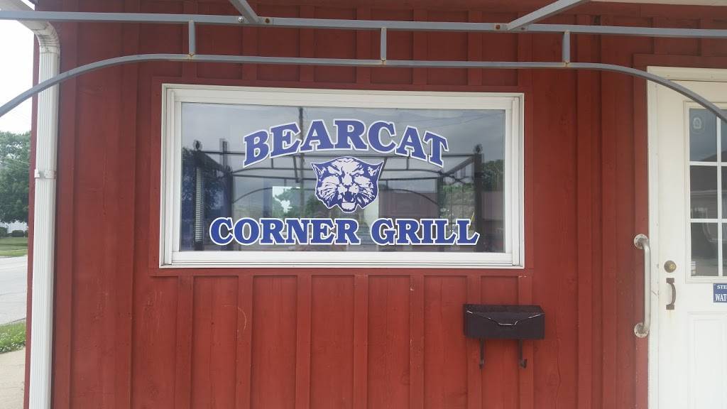 Bearcat Corner Grill | 101 N Chicago St, Milford, IL 60953, USA | Phone: (815) 889-2092