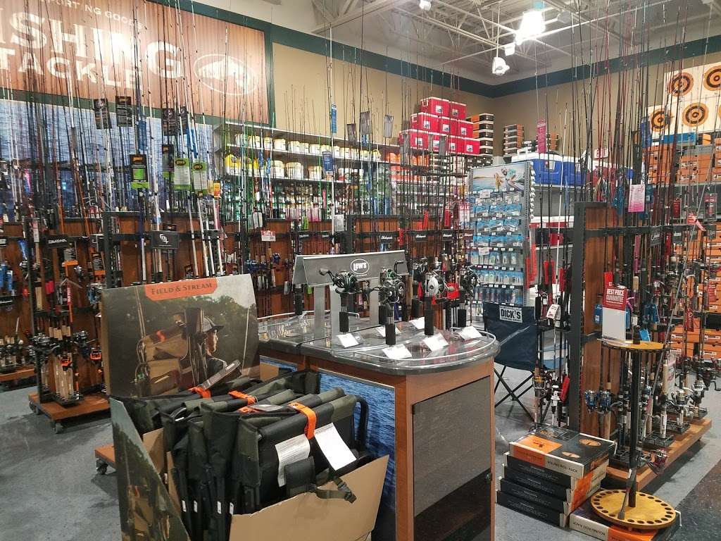 DICKS Sporting Goods | 275 Skokie Blvd, Northbrook, IL 60062, USA | Phone: (224) 330-1251