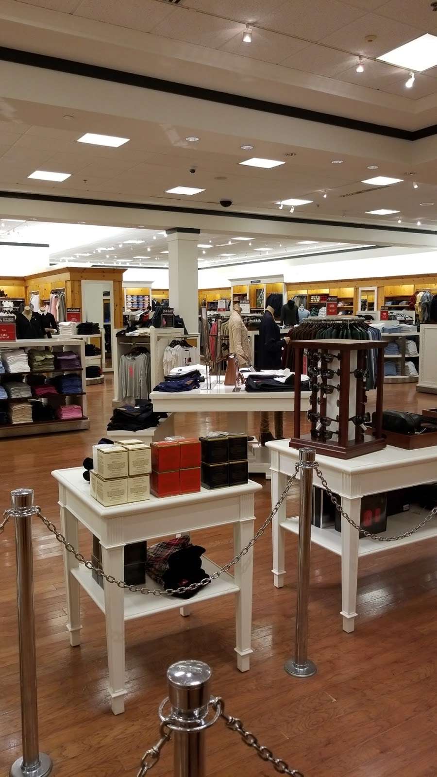 Polo Ralph Lauren Factory Store | 200 Prime Outlets Blvd, Hagerstown, MD 21740, USA | Phone: (301) 665-9790