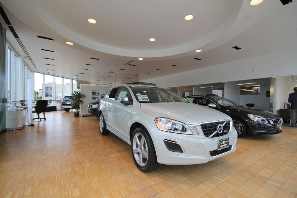 Jaguar Waukesha | 1901 E Moreland Blvd, Waukesha, WI 53186, USA | Phone: (262) 970-5900