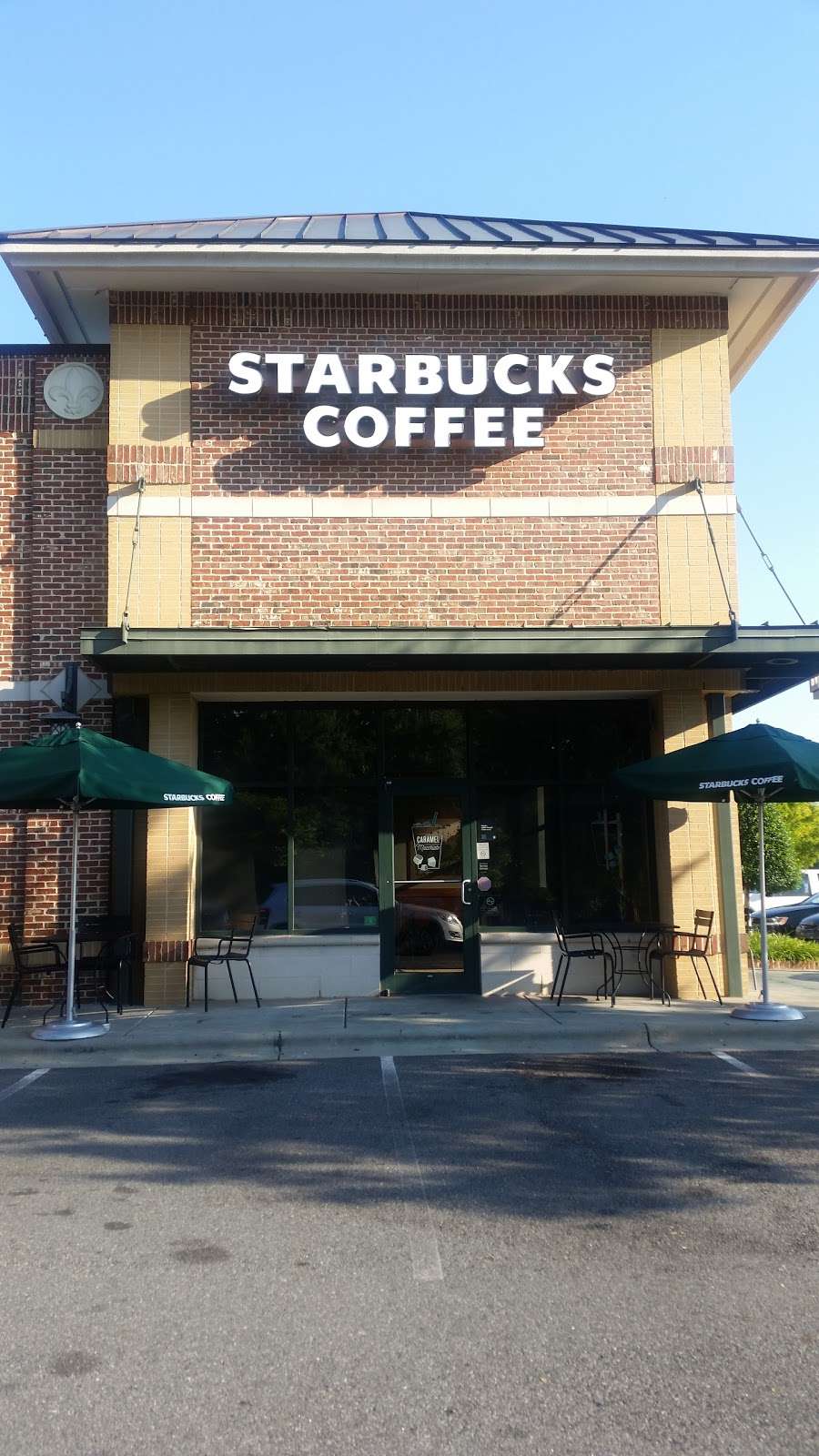 Starbucks | 8439 Davis Lake Pkwy, Charlotte, NC 28269, USA | Phone: (704) 921-4515