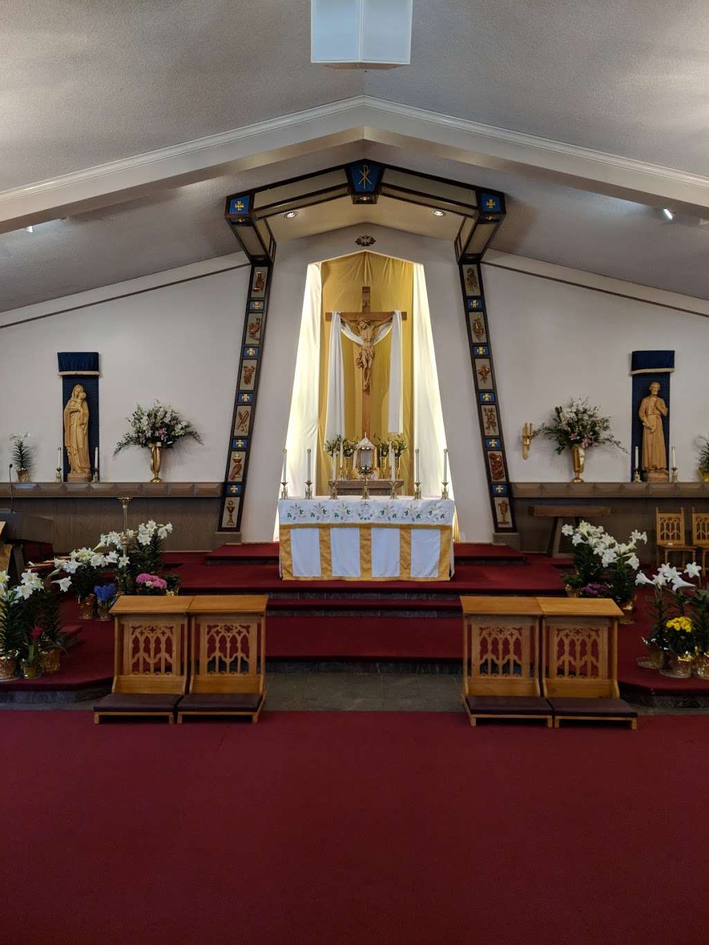 All Souls Catholic Parish | 4950 S Logan St, Englewood, CO 80113, USA | Phone: (303) 789-0007
