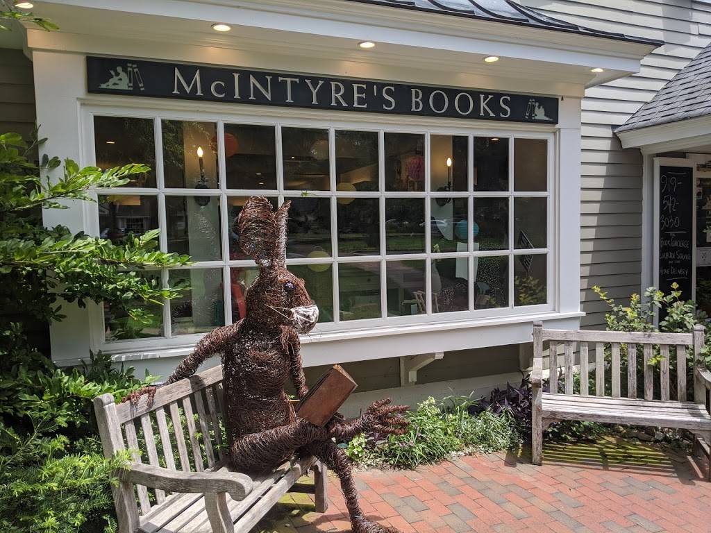 McIntyres Books | 220 Market St, Pittsboro, NC 27312, USA | Phone: (919) 542-3030