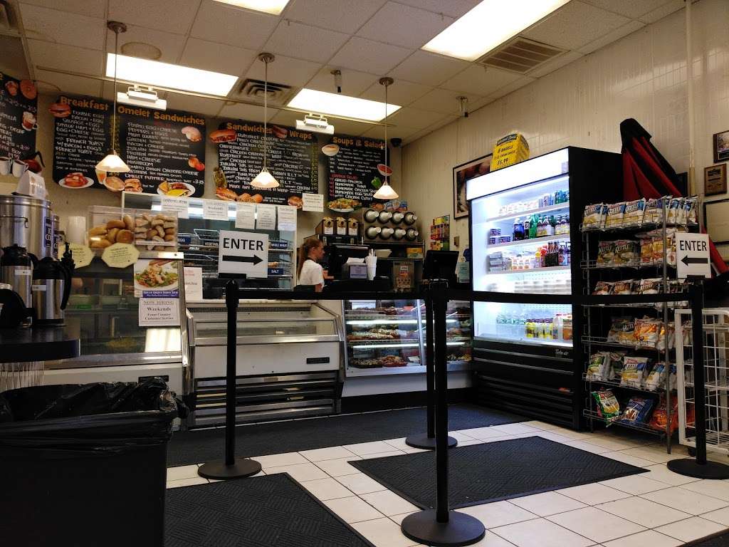 The Bagel Store | 335 Hackensack St, Carlstadt, NJ 07072, USA | Phone: (201) 460-8660