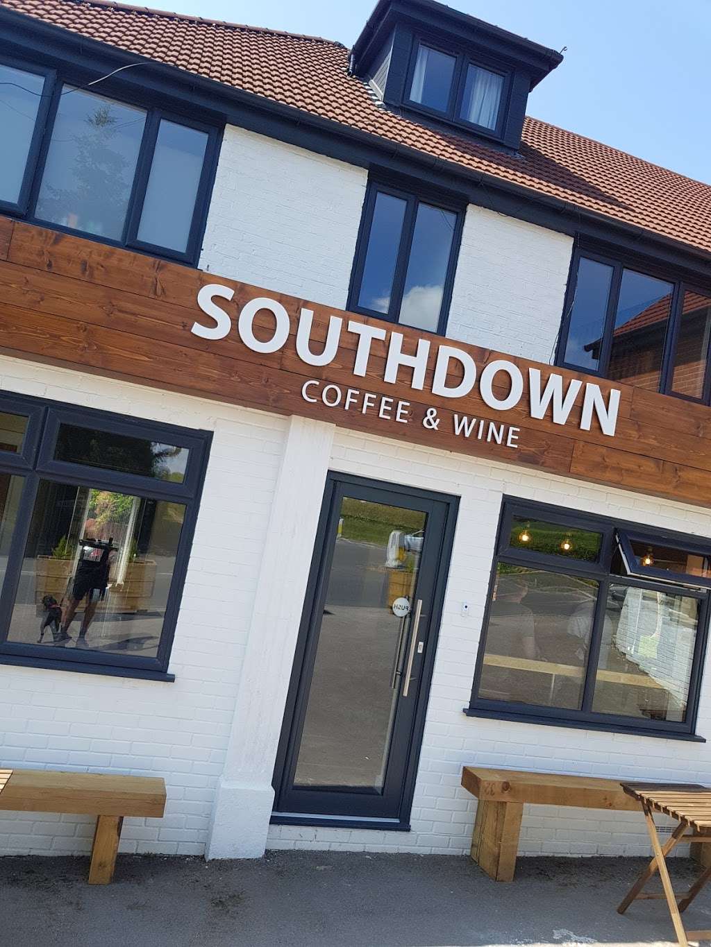 Southdown Cafe | 2 Brockham Ln, Brockham, Betchworth RH3 7EL, UK | Phone: 07387 188678