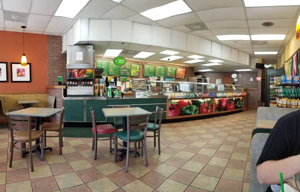 Subway Restaurants | 4238 Northlake Blvd, Palm Beach Gardens, FL 33410, USA | Phone: (561) 622-9100