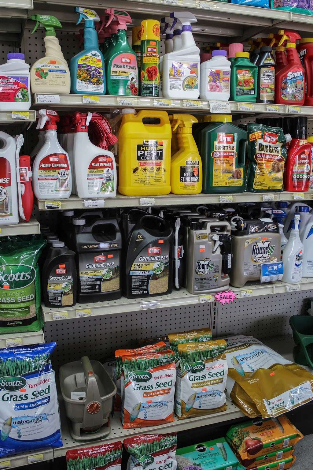 Fisher Paints | 711 E Main St, Ephrata, PA 17522, USA | Phone: (717) 733-4388