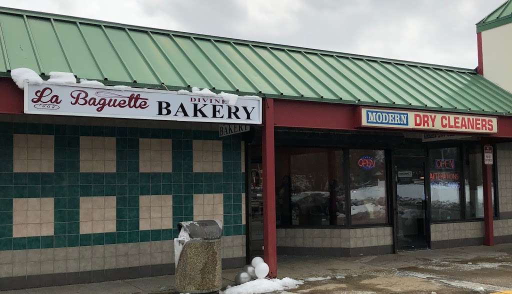 La Baguette Divine | 170 Oak St, Brockton, MA 02301, USA | Phone: (508) 427-6070