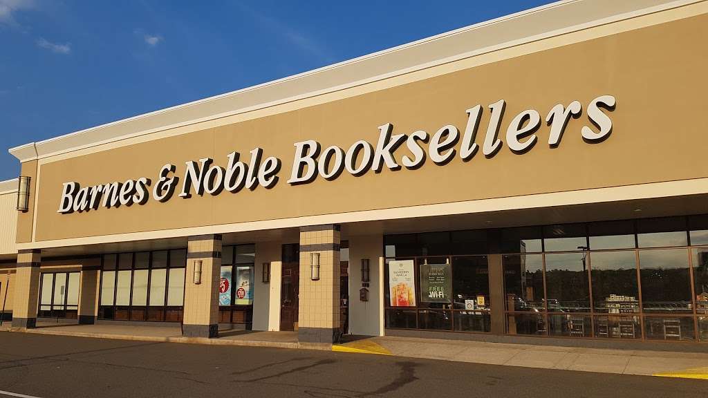 Barnes & Noble | 444 Broadway, Saugus, MA 01906, USA | Phone: (781) 231-4711