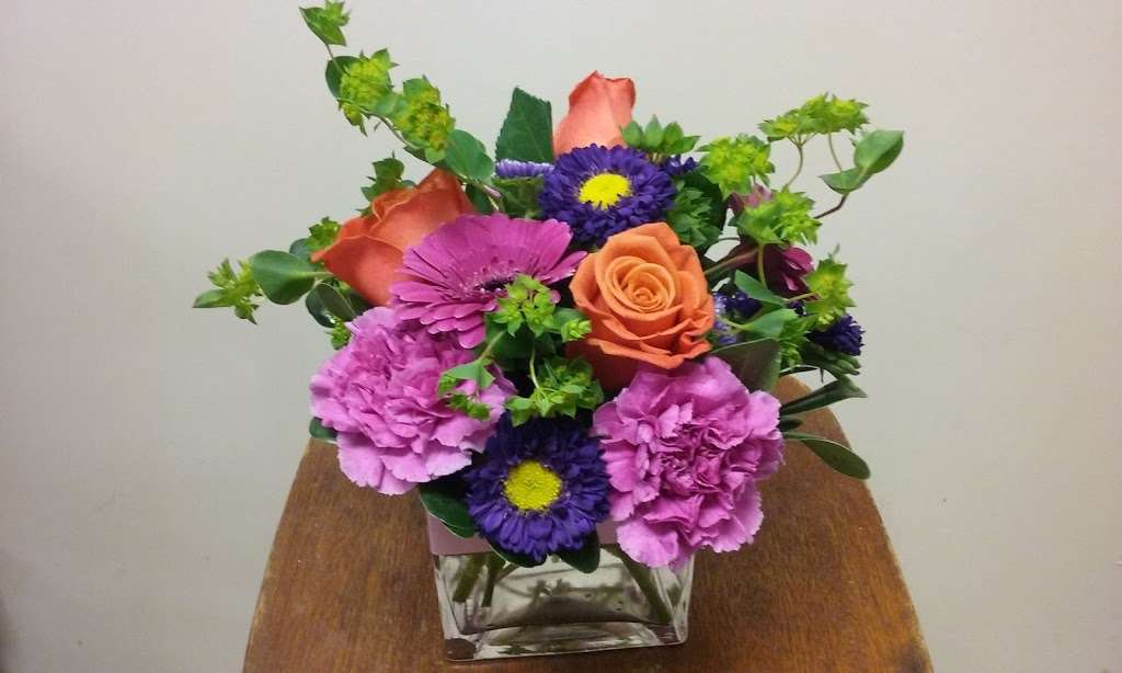 Cottage Flowers | 170 Halsey Rd, Parsippany, NJ 07054 | Phone: (973) 335-4100