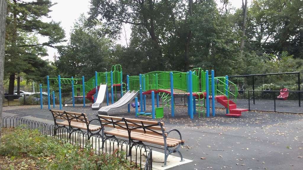 Alley Athletic Playground | Union Turnpike &, Winchester Blvd, Queens Village, NY 11427, USA | Phone: (212) 639-9675
