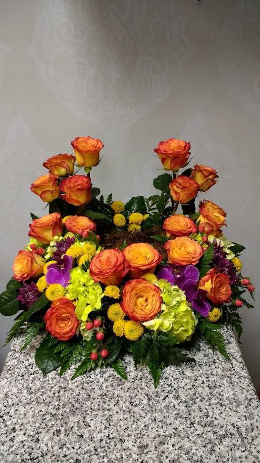 International Designs Florist | 1020 Goshen Ave, Fort Wayne, IN 46808 | Phone: (260) 484-4888