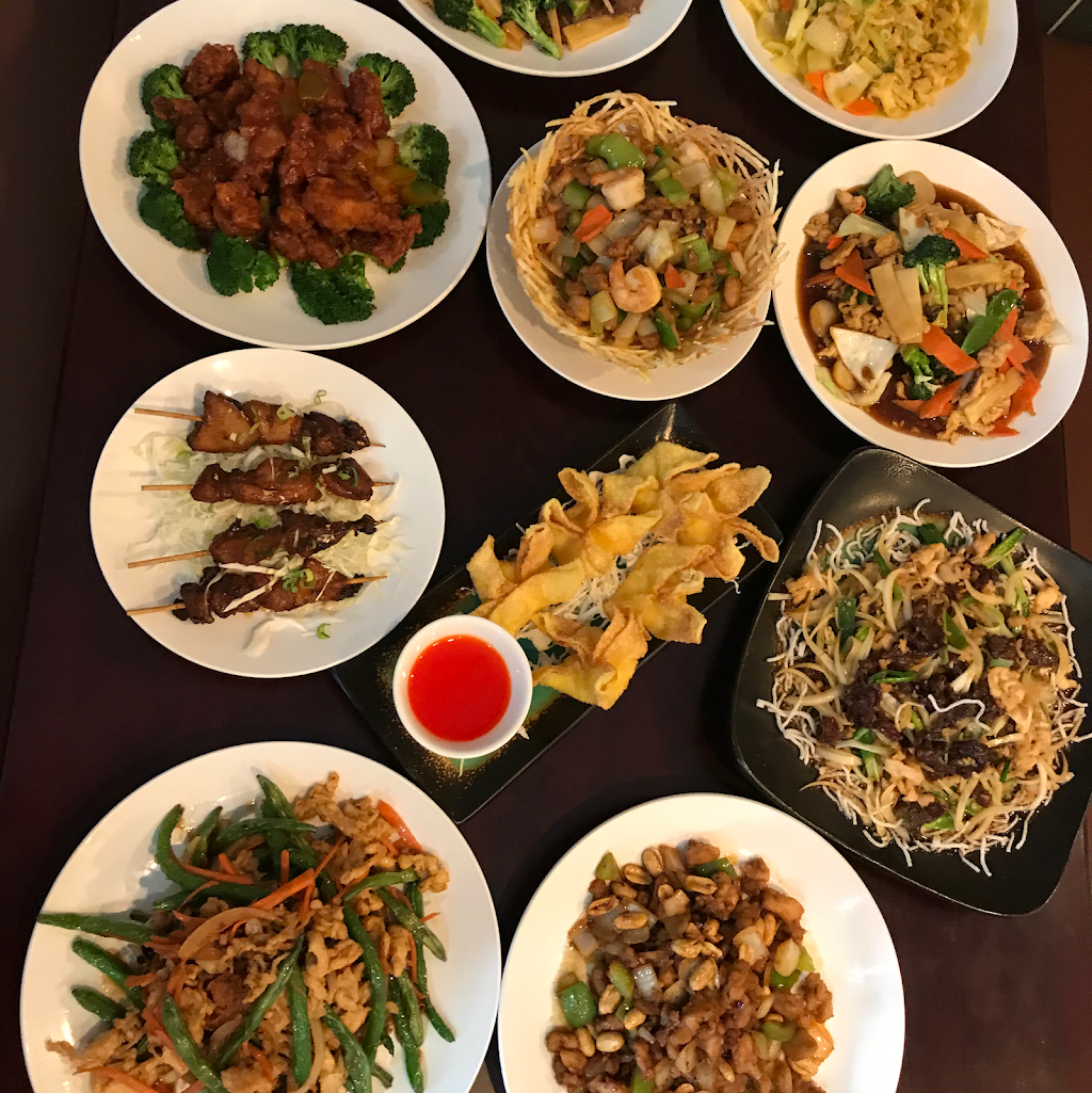 New Peking Bistro Chinese Restaurant | 3181 Beaumont Centre Cir, Lexington, KY 40513, United States | Phone: (859) 223-8688