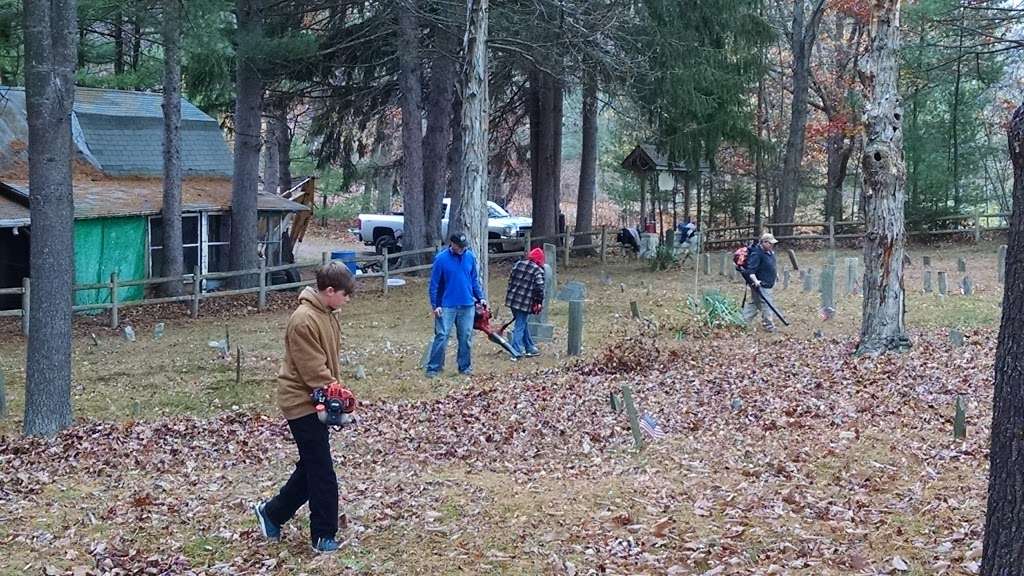 VanEtten Cemetary | 4 Huguenot Rd, Huguenot, NY 12746, USA