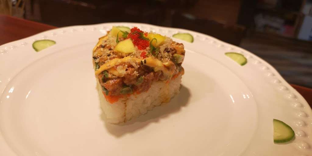 528 Asian Bistro | 5405, 709 W Parkwood Ave, Friendswood, TX 77546, USA | Phone: (281) 992-8881