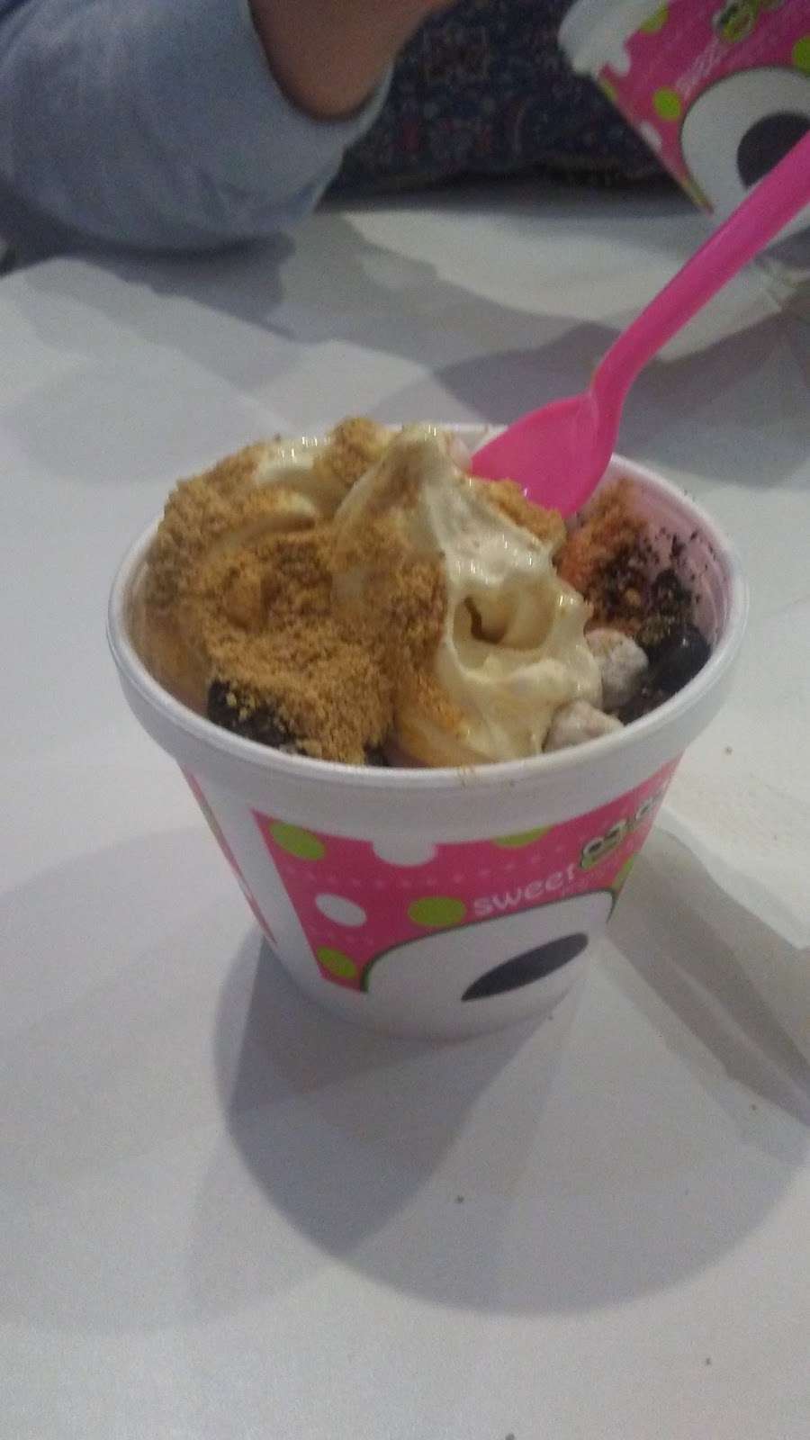 Sweet Frog Quincy | 650 Adams St, Quincy, MA 02169, USA | Phone: (617) 481-6747