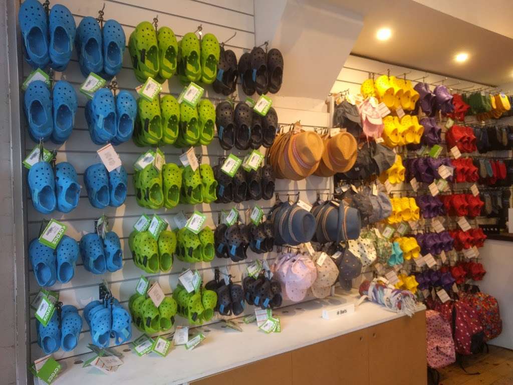 FEET Kids Shoes | 81-83 Fortis Green Rd, London N10 3HP, UK | Phone: 020 8444 9309