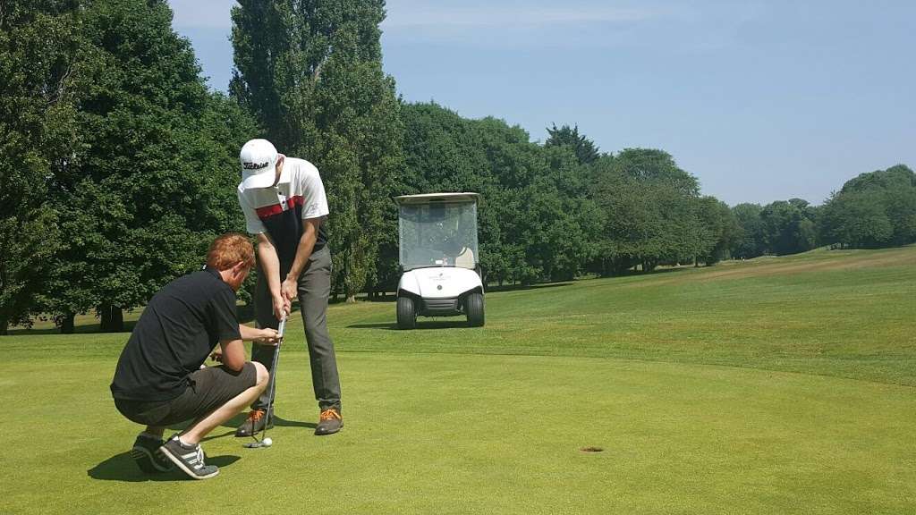 Nick Pinnock Golf Academy | Panshanger Golf Course Clubhouse, Welwyn Garden City AL7 2ED, UK | Phone: 07525 611306