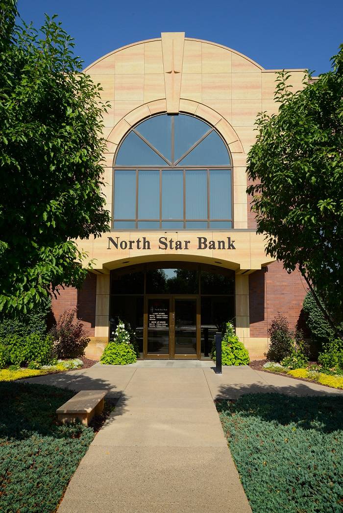 North Star Bank | 4661 US-61, White Bear Lake, MN 55110 | Phone: (651) 429-4531