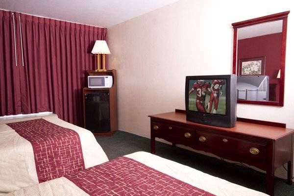 Red Roof Inn & Conference Center Lubbock | 6624, I-27, Lubbock, TX 79404, USA | Phone: (806) 745-2208