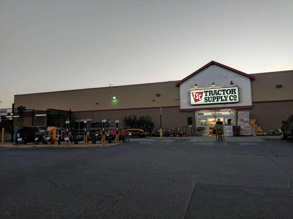 Tractor Supply Co. | 401 N Generals Blvd, Lincolnton, NC 28092 | Phone: (704) 735-5029