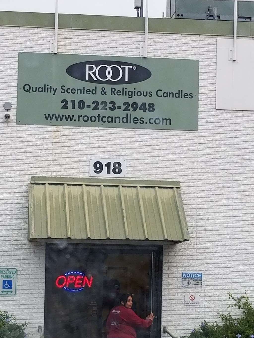 Root Candles | 918 S Laredo St, San Antonio, TX 78204, USA | Phone: (210) 223-2948