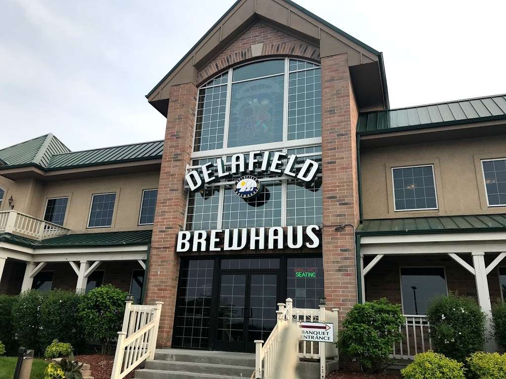 Delafield Brewhaus | 3832 Hillside Dr, Delafield, WI 53018, USA | Phone: (262) 646-7821