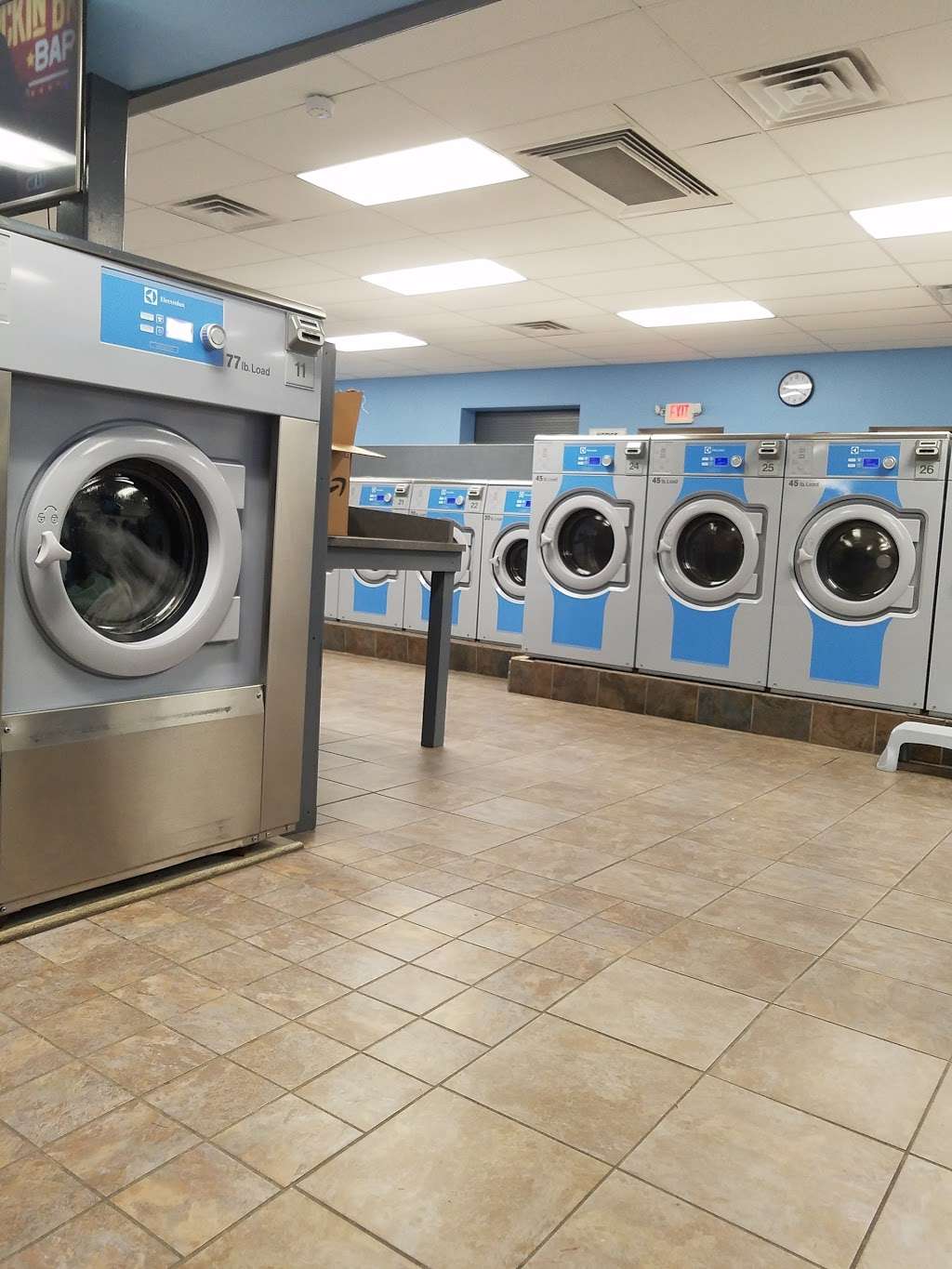 Clean Enterprises Laundromat & Car Wash | 545 Lincoln St, Oxford, PA 19363 | Phone: (610) 467-0433