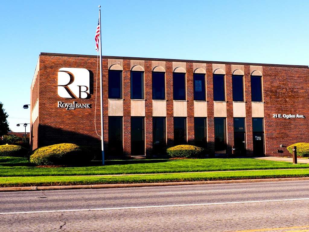 Royal Savings Bank | 21 E Ogden Ave # 1, Westmont, IL 60559, USA | Phone: (630) 969-2305