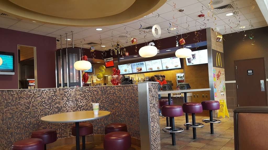 McDonalds | 3611 N Main St, Houston, TX 77009, USA | Phone: (713) 861-9263