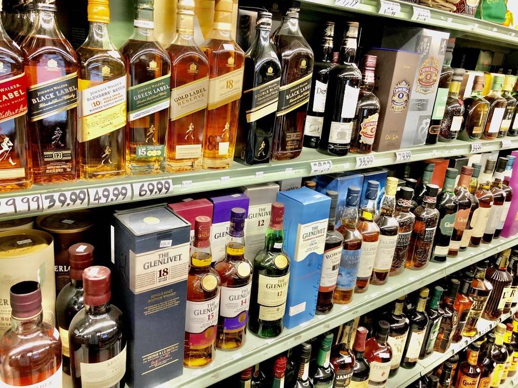 Chandler Liquors | 554 N Arizona Ave, Chandler, AZ 85225, USA | Phone: (480) 963-5100