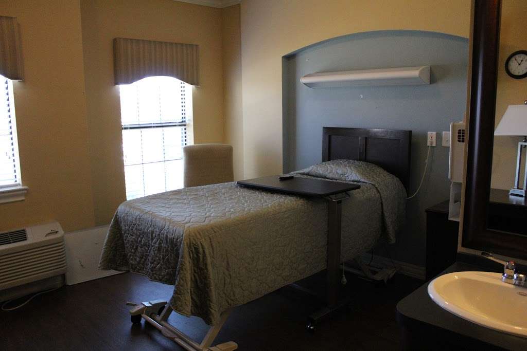 The Medical Resort At Bay Area | 4900 East Sam Houston Pkwy S, Pasadena, TX 77505 | Phone: (281) 998-0399